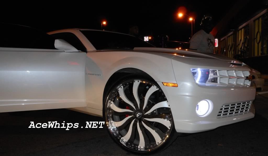 White 2011 Chevy Camaro SS on 28
